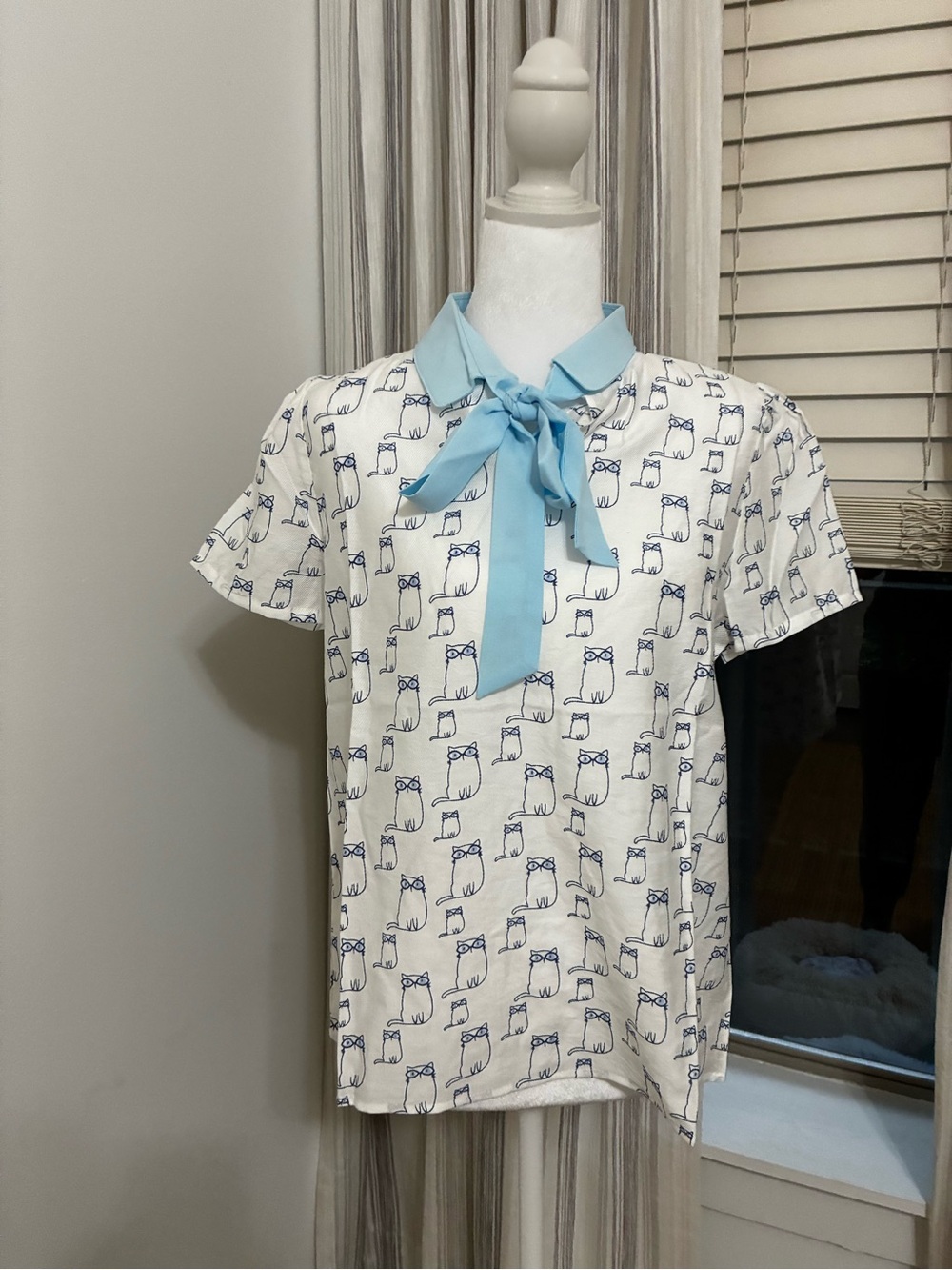 Tulip B White Short-Sleeve Bow-Collar Top with Blue Cat Print